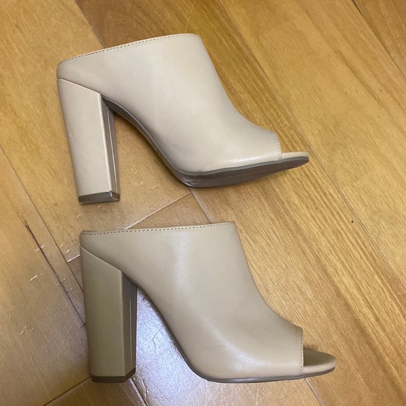 Nude Forever 21 Heels - Picture 1 of 4